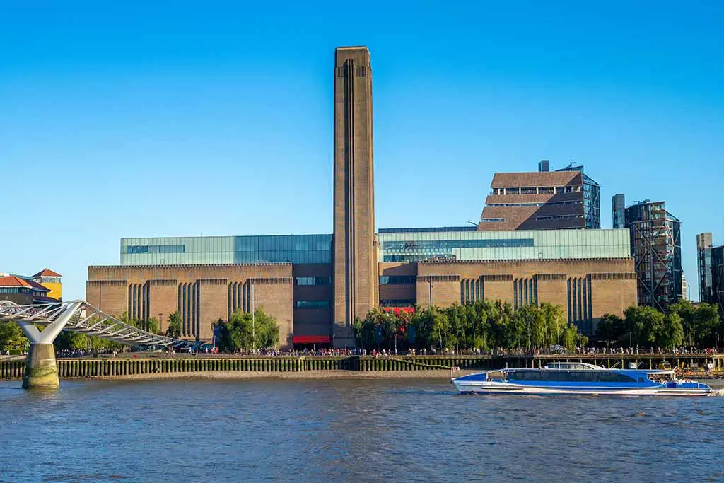 Tate Modern beside the River Thames on a sunny day